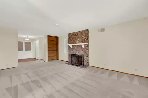 Living - 928 Acacia, Davis, CA 95616 photo 2 of 8