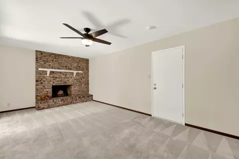 Living - 928 Acacia, Davis, CA 95616 photo 5 of 8