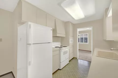 Kitchen - 928 Acacia, Davis, CA 95616 photo 4 of 4