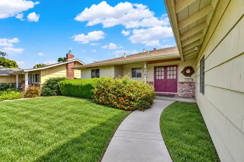 Exterior - 928 Acacia, Davis, CA 95616 photo 5 of 14