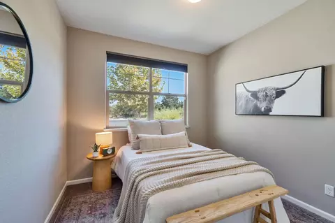 Bedroom - 7855 Bing Ct, Antelope, CA 95843 photo 3 of 6