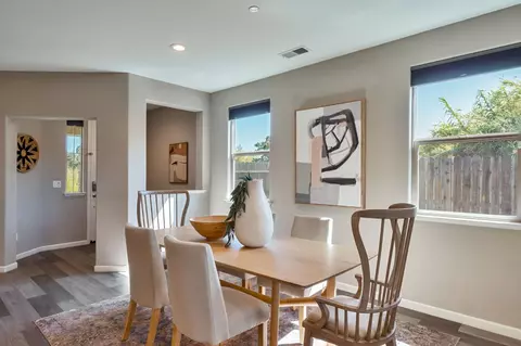 Dining - 7855 Bing Ct, Antelope, CA 95843 photo 3 of 5
