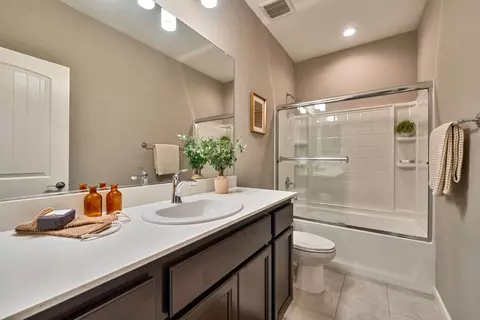 Bath - 7855 Bing Ct, Antelope, CA 95843 photo 3 of 4