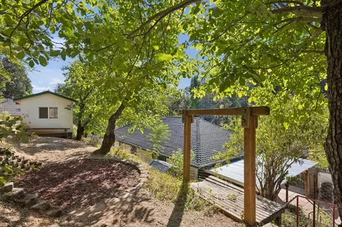 Exterior - 2913 Bedford Ave, Placerville, CA 95667 photo 8 of 12