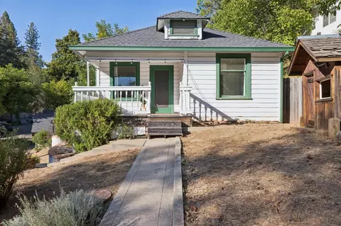 Exterior - 2913 Bedford Ave, Placerville, CA 95667 photo 3 of 12
