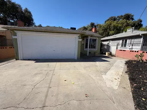 4046 Washington Ave, Sacramento, CA 95820