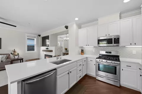 Kitchen - 608 Snapdragon St, Winters, CA 95694 photo 3 of 5