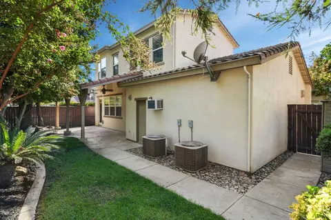 Exterior - 2552 Pinkerton Way, Lodi, CA 95242 photo 8 of 8