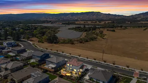 View/Area - 1308 Valley Oak Dr, Winters, CA 95694 photo 3 of 3