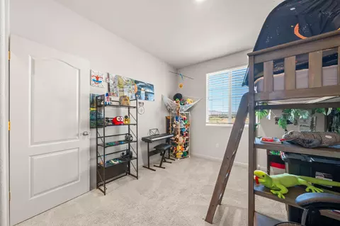 Bedroom - 1308 Valley Oak Dr, Winters, CA 95694 photo 6 of 7