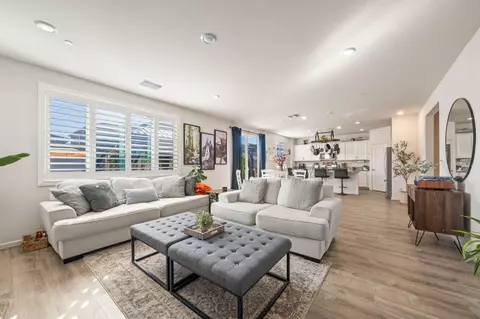Entry Way - 1308 Valley Oak Dr, Winters, CA 95694 photo 1 of 5