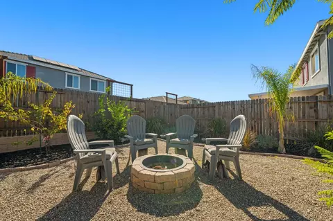Exterior - 1308 Valley Oak Dr, Winters, CA 95694 photo 12 of 13