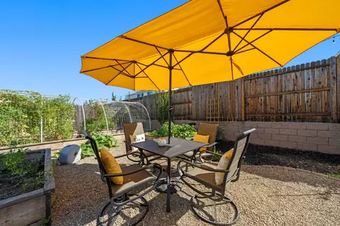 Exterior - 1308 Valley Oak Dr, Winters, CA 95694 photo 8 of 13