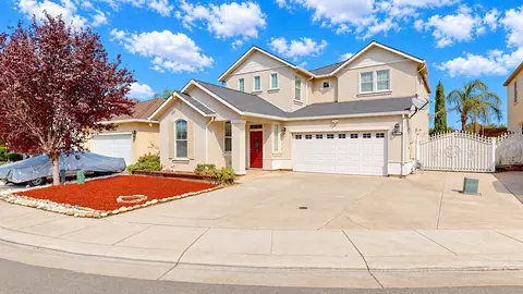 3818 Red Oak Ln, Stockton, CA 95205