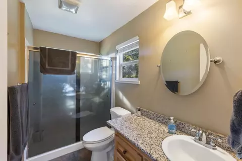 Bath - 2870 Sand Ridge Rd, Placerville, CA 95667 photo 2 of 8