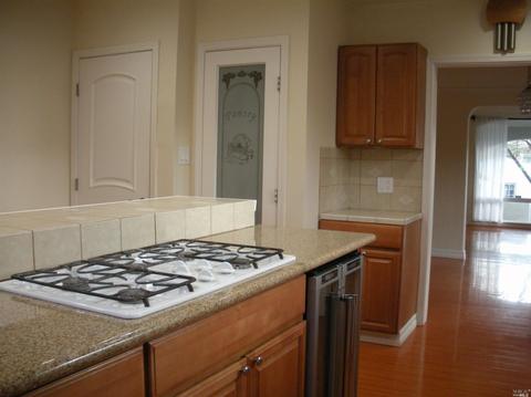 137 Fairmont Ave, Vallejo, CA 94590 photo 9