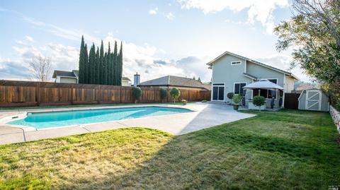 148 Genoa Ct, Vacaville, CA 95688 photo 3