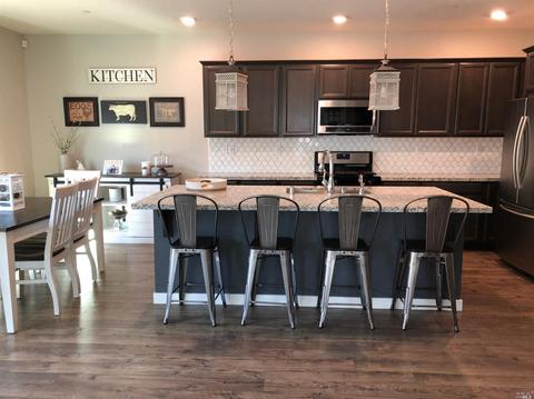 1090 Purdue Ct, Dixon, CA 95620 photo 2