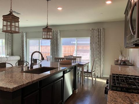 1090 Purdue Ct, Dixon, CA 95620 photo 5