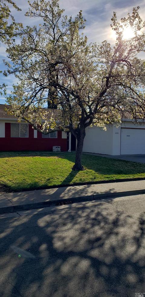 2044 Falcon Ct, Fairfield, CA 94533 photo 15