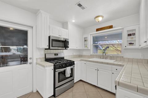 42 W Vine St, Vacaville, CA 95688 photo 13