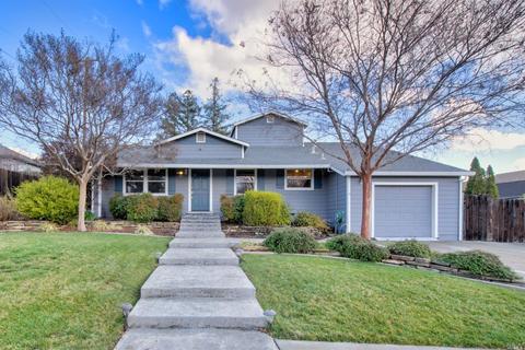 42 W Vine St, Vacaville, CA 95688 photo 1