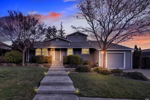 42 W Vine St, Vacaville, CA 95688 photo 2