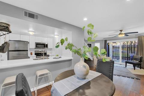 5434 Roundtree Ct #C, Concord, CA 94521 photo 12