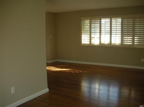 301 Tulip St, Fairfield, CA 94533 photo 7