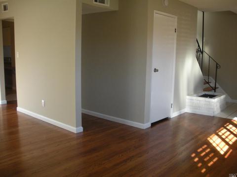 301 Tulip St, Fairfield, CA 94533 photo 8