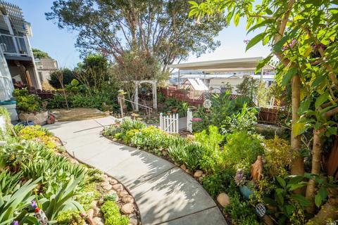 376 E H St, Benicia, CA 94510 photo 38