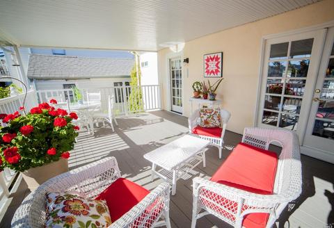 376 E H St, Benicia, CA 94510 photo 23