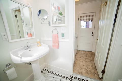 376 E H St, Benicia, CA 94510 photo 20