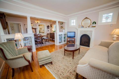 376 E H St, Benicia, CA 94510 photo 4