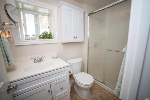 376 E H St, Benicia, CA 94510 photo 32