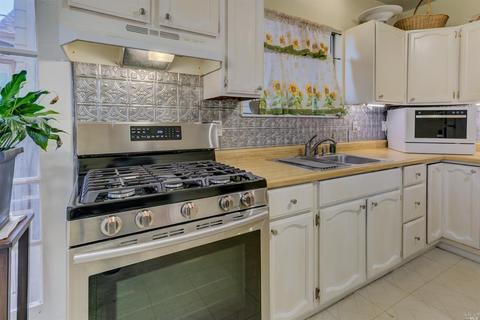 1122 El Dorado, Vallejo, CA 94590 photo 4