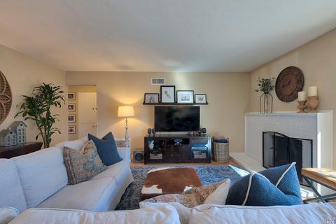 601 Arthur St, Novato, CA 94947 photo 8