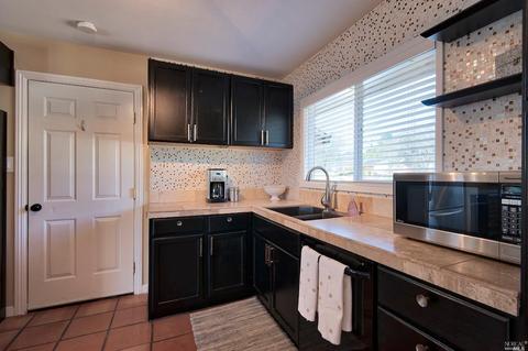 601 Arthur St, Novato, CA 94947 photo 6