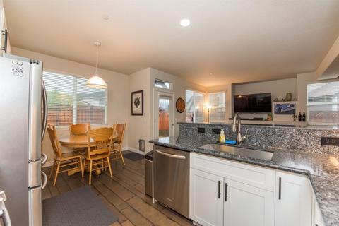 8408 Trione Cir, Windsor, CA 95492 photo 14
