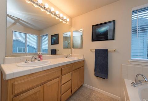 8408 Trione Cir, Windsor, CA 95492 photo 23