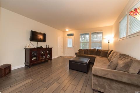 8408 Trione Cir, Windsor, CA 95492 photo 5