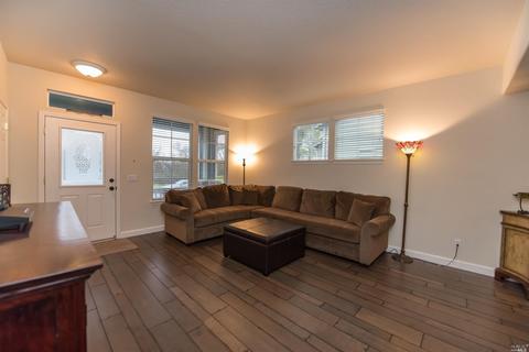 8408 Trione Cir, Windsor, CA 95492 photo 4