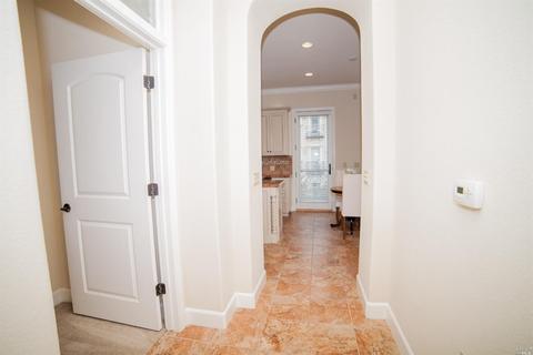 1124 Sonata Dr, Vallejo, CA 94591 photo 4