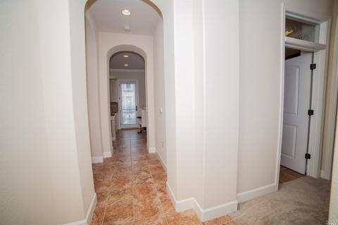 1124 Sonata Dr, Vallejo, CA 94591 photo 3