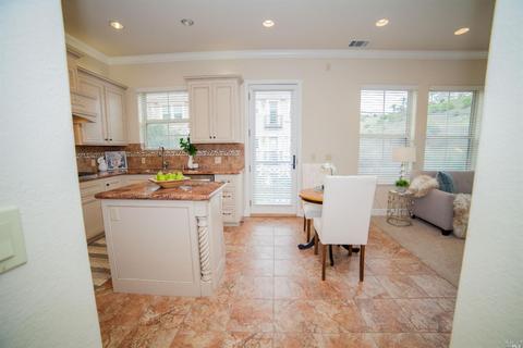 1124 Sonata Dr, Vallejo, CA 94591 photo 5