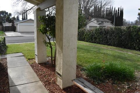 167 Normandy Dr, Vacaville, CA 95687 photo 3