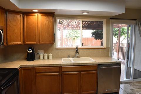 167 Normandy Dr, Vacaville, CA 95687 photo 10