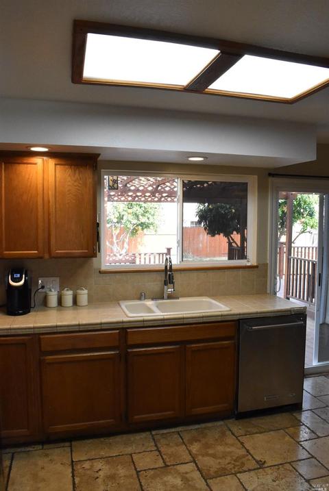 167 Normandy Dr, Vacaville, CA 95687 photo 9