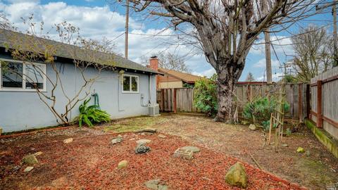 1015 Rollingwod Dr, Vallejo, CA 94591 photo 2