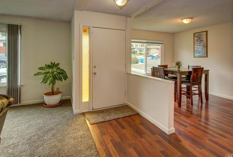 100 Garden Ct, Vallejo, CA 94591 photo 4